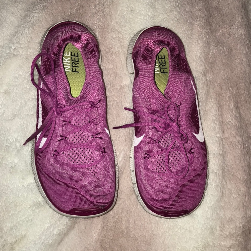 Nike free runs